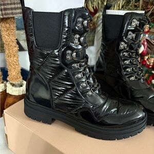 Just fab Kelly Black Caviar Lace up Women's Boots Size 8.5 NIB